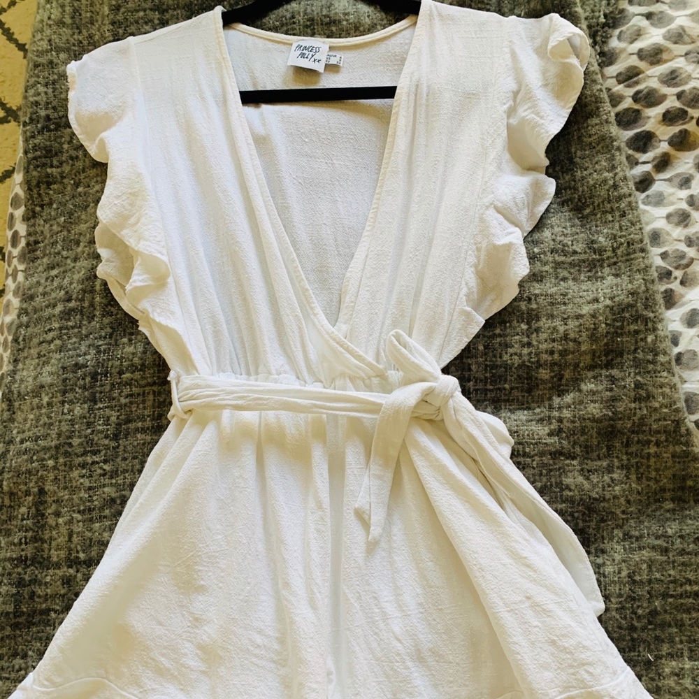 Princess Polly white play suit size US 2 (xs) - Picture 2 of 8